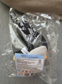 企鵝抱泰蛋