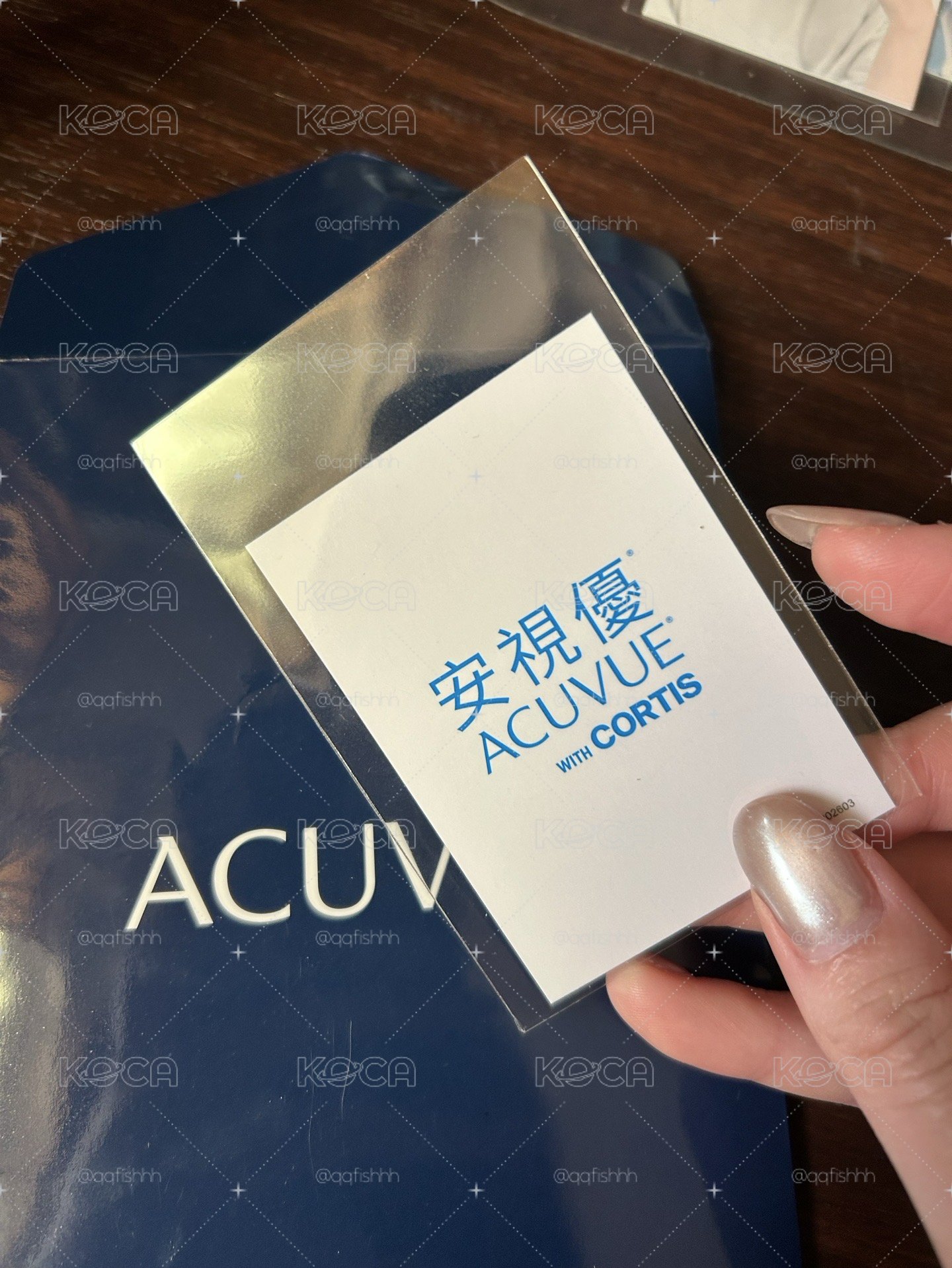 Acuvue 小卡