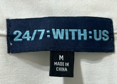 TWS衣服 M號