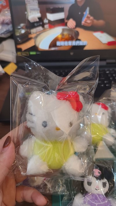 足球三麗鷗