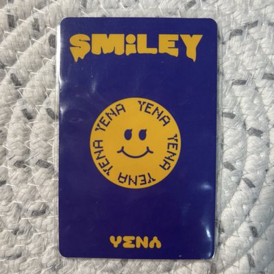 Yena 崔叡娜 SMiLEY 專輯卡 紫版閃卡
