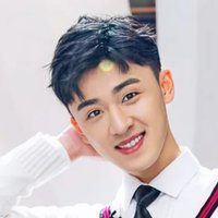梁朋傑