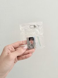 玹