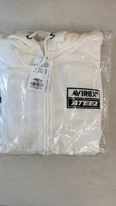 ATEEZ X AVIREX 聯名外套 M號