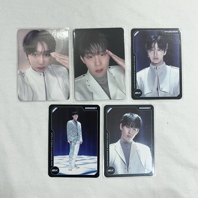 Monsta X 世巡隨機卡