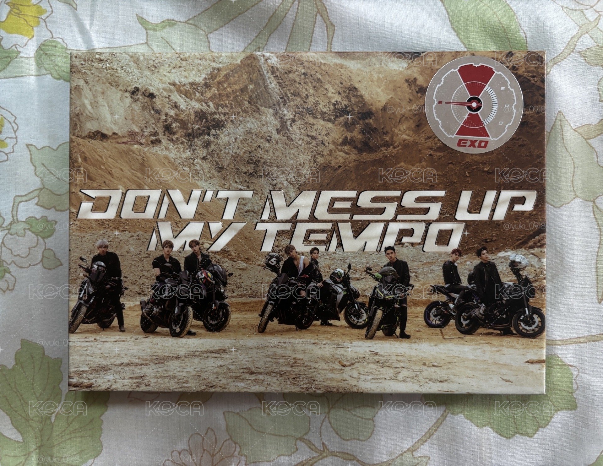EXO 專輯《TEMPO》