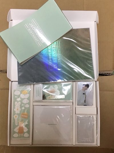 seventeen 一代 二代 生日禮盒