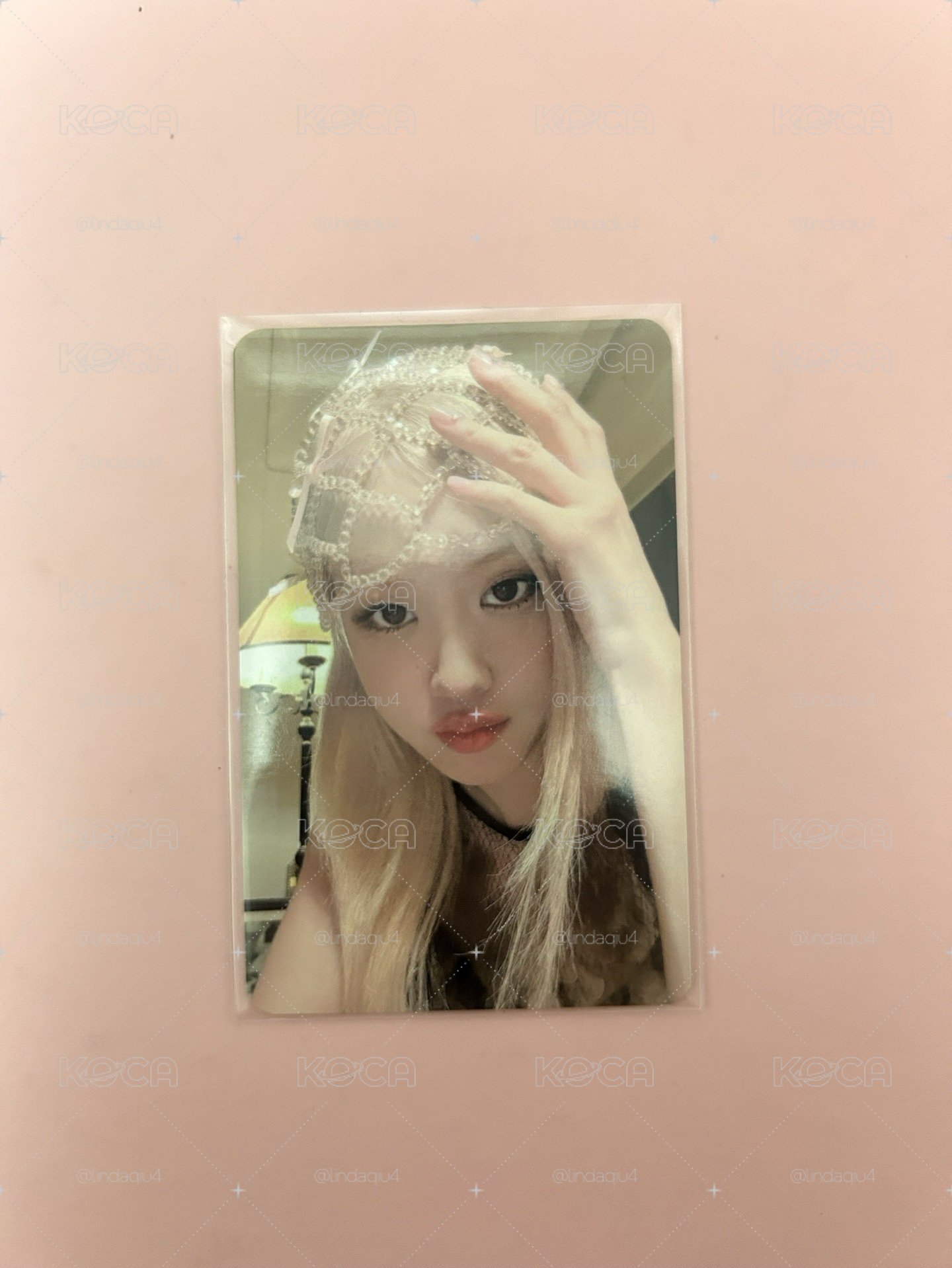 ROSÉ年曆周邊卡🩵
