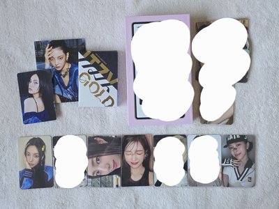 ITZY GOLD PHONE BOX 電子專 專卡 特典卡