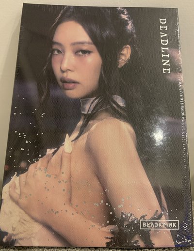 （Jennie）日版 DEADLINE SILVER專輯