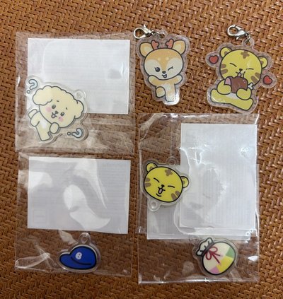Miniteen壓克力鑰匙圈吊飾