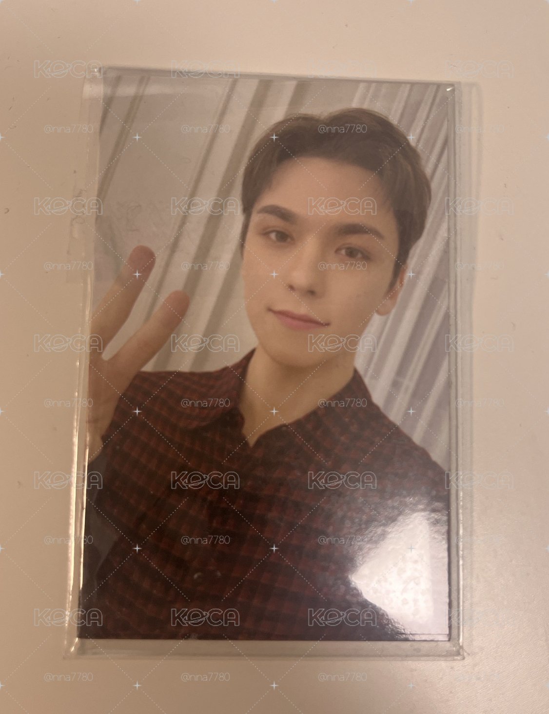 Vernon 生日周邊小卡