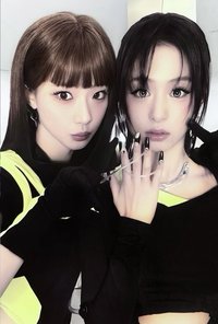 춤 (CHOOM) Ahyeon Plush keyrlng Ver. 專輯卡 分隊卡