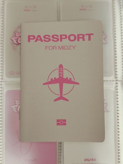 24SG 🌴 年曆週邊 小冊子