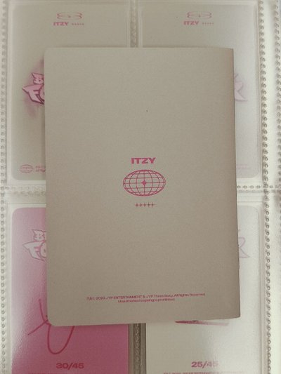 24SG 🌴 年曆週邊 小冊子