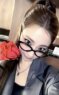 춤 (CHOOM) k4 團封 幸運卡 玫瑰版