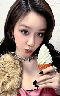춤 (CHOOM) k4 單封 幸運卡 冰淇淋版