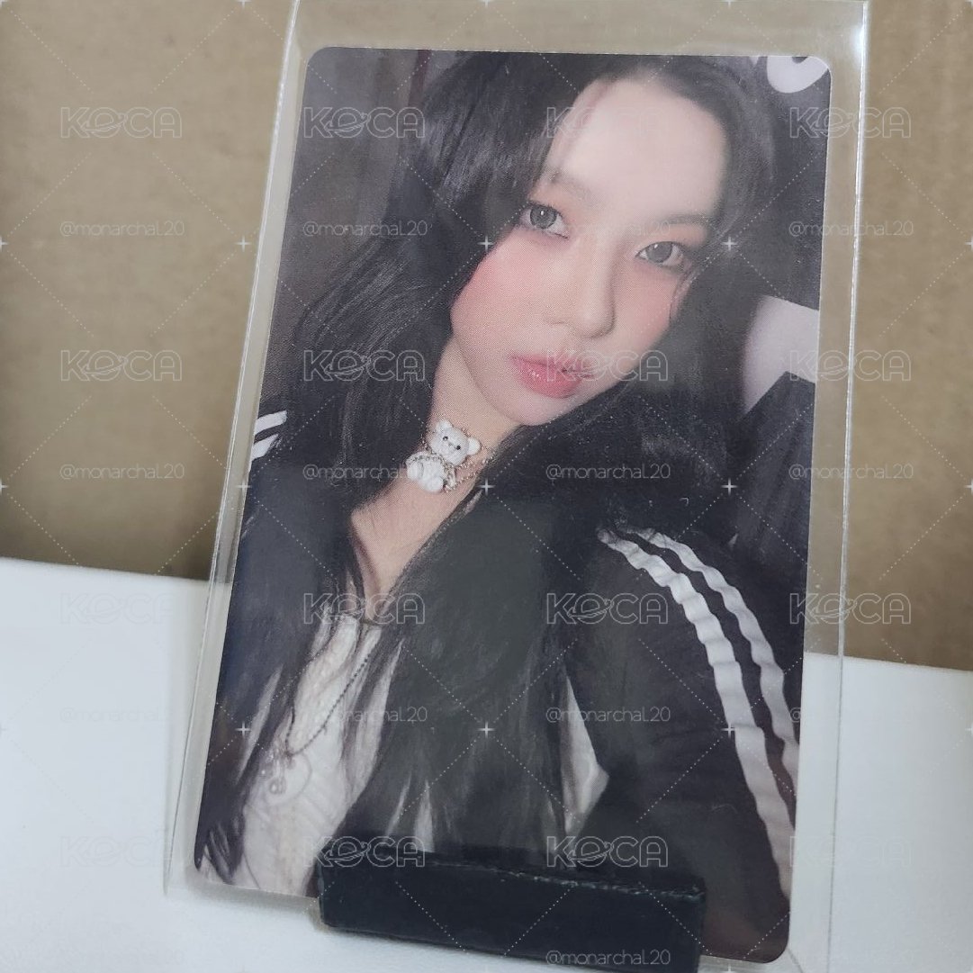 Ayeon ACT LIKE THAT PB Ver.