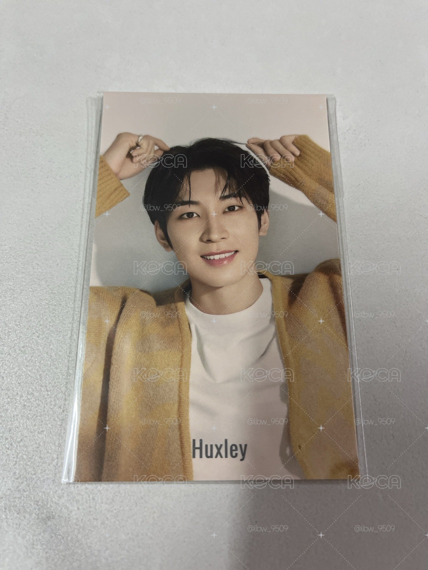 Huxley代言卡