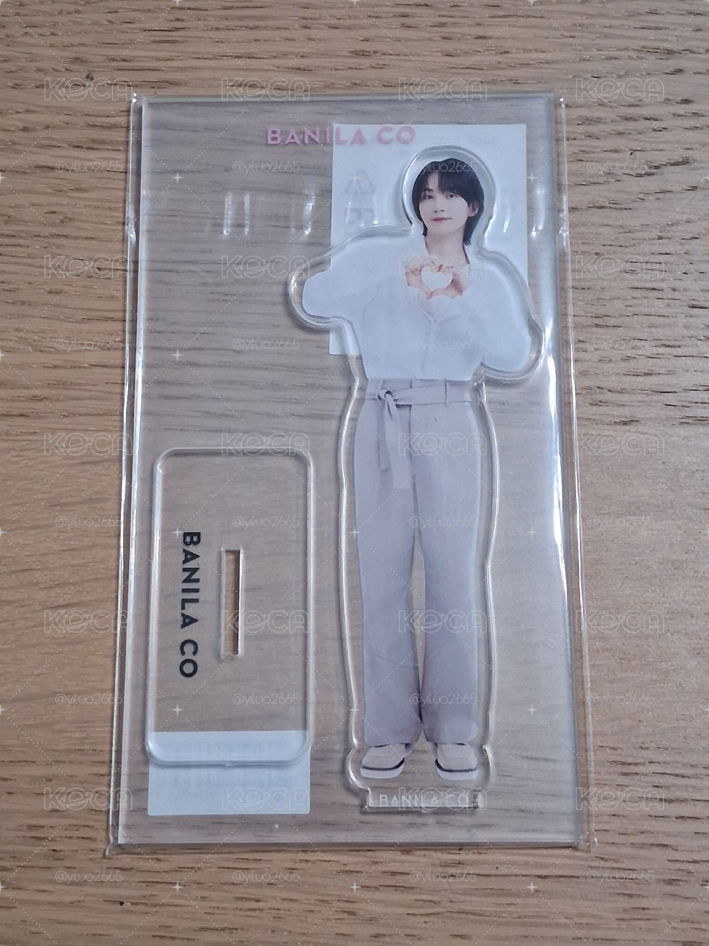 Banila co漢立牌
