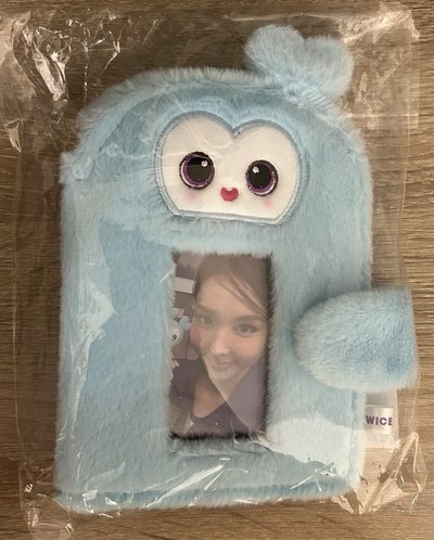 TWICE《10VE UNIVERSE》十週年卡冊