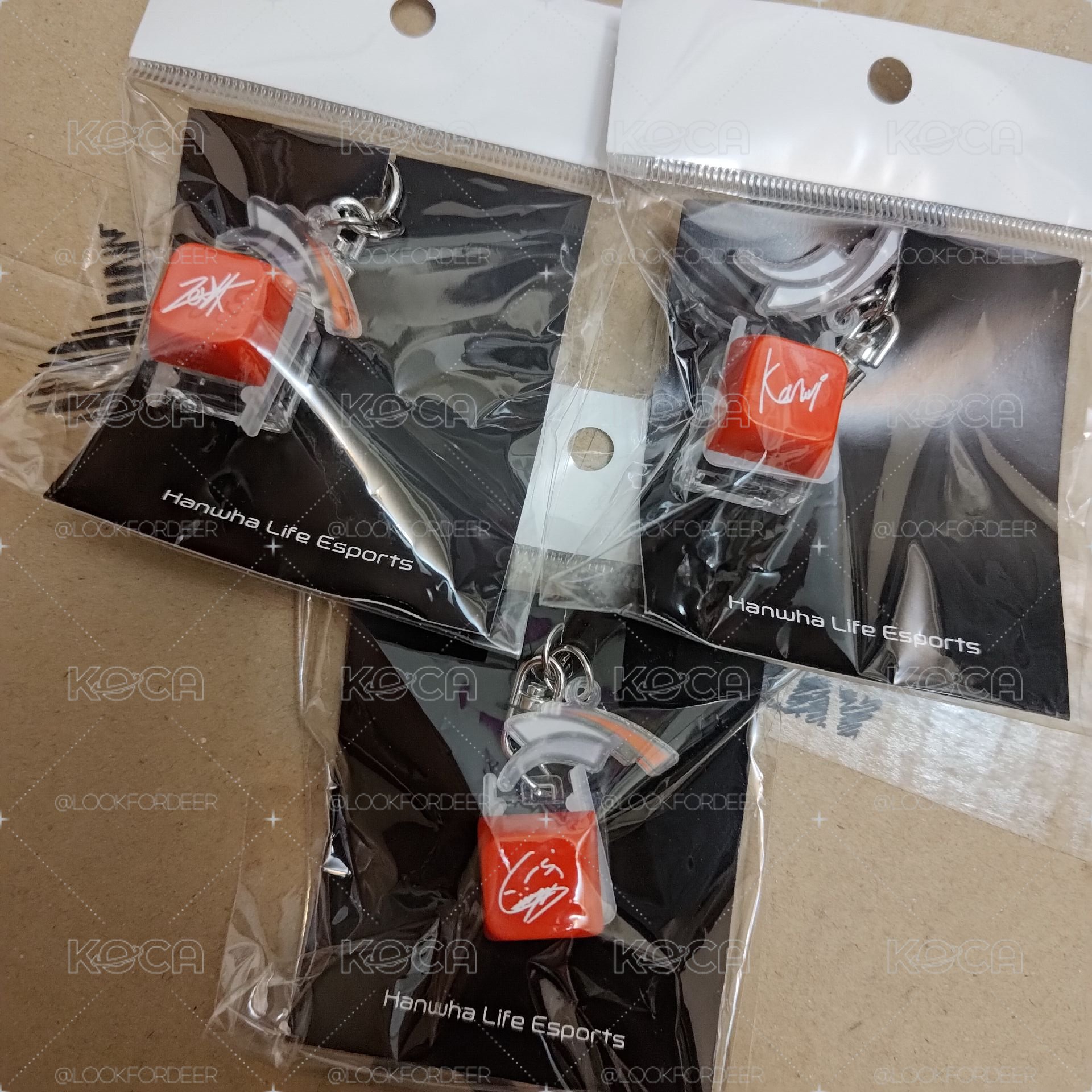 HLE @ 滑鼠墊、各期MD少量現貨