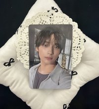 21(頭髮處小壓痕）