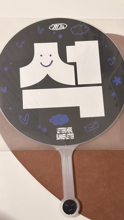 邊佑錫 扇子