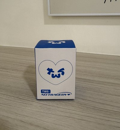 TWS 隨機愛心吊飾