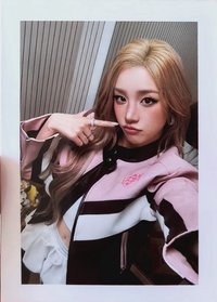 Fenty Beauty 2.0 代言卡 撕拉小卡