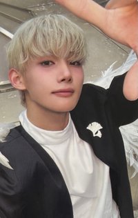 BTL yzy 2.0 簽售卡 