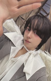 BTL yzy 2.0 簽售卡 