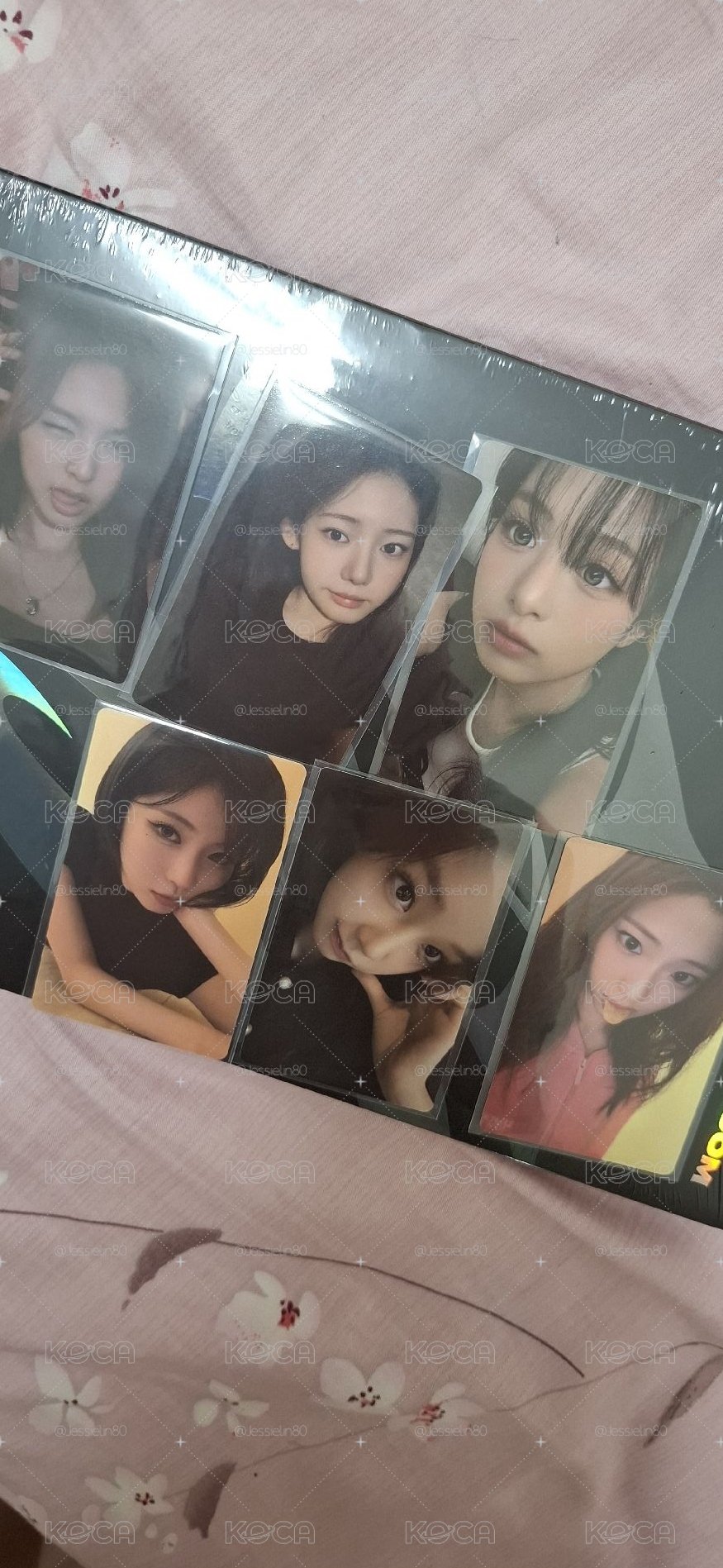 現貨。Weverse 單封預購特典一套。