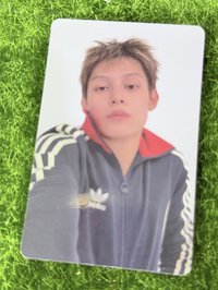 愛迪達凡