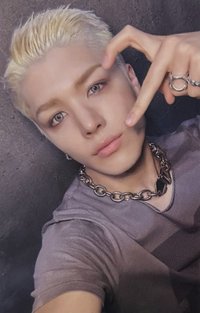 BTL yzy 11.0 簽售卡 追加一線上