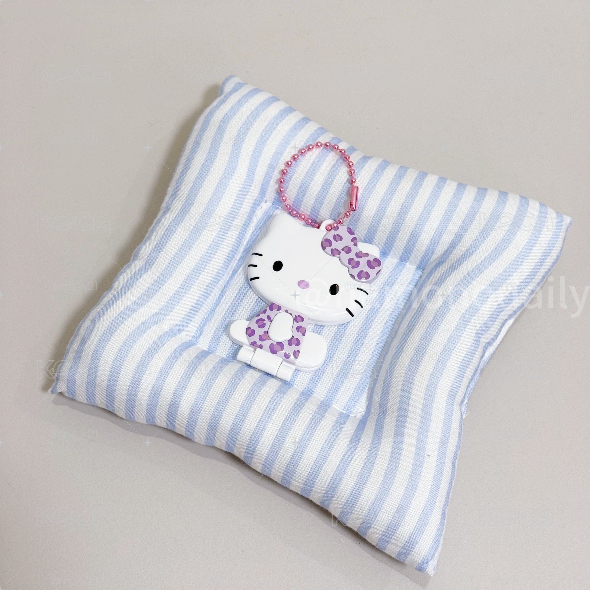 ꕤ⋆.˚ 三麗鷗｜Hello Kitty 隨身鏡吊飾⸝⋆
