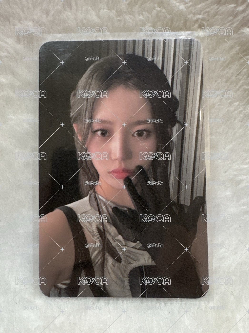 競標 🩵BABYMONSTER RORA YG中區 中文卡背