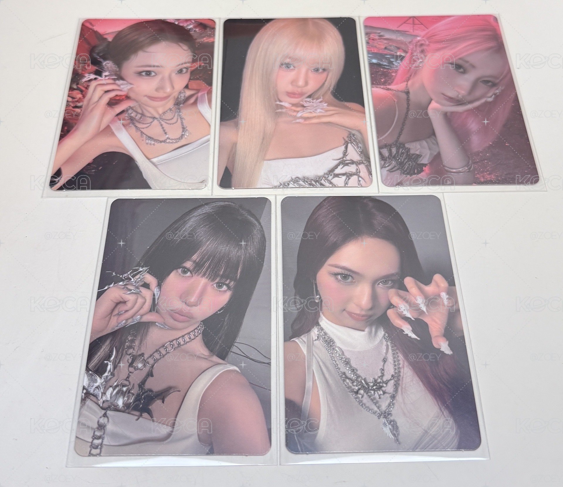 춤 (CHOOM) Crimson Ver. 專輯卡 