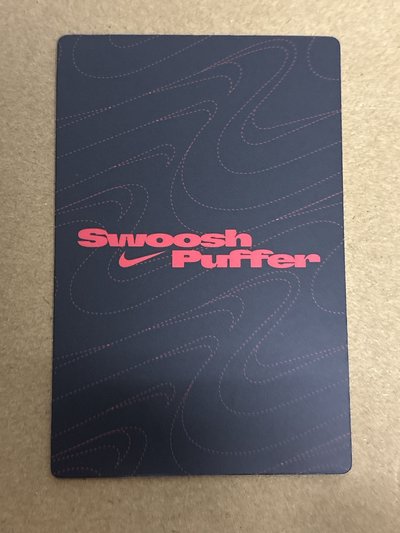 代言卡 NIKE Swoosh Puffer