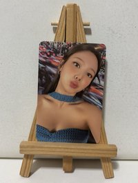 嘟嘴藍衣
