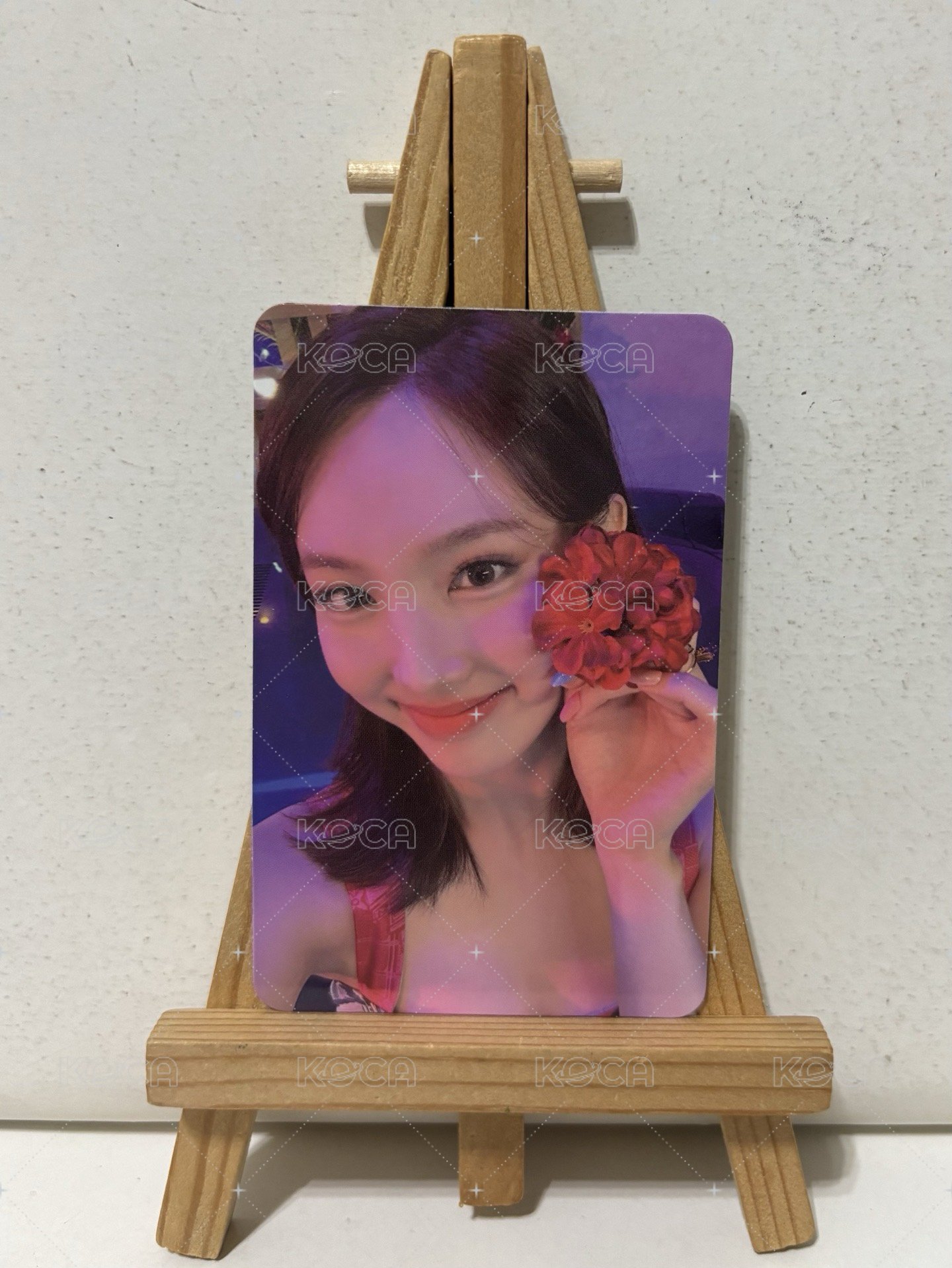 紅花微笑