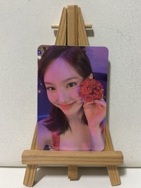紅花微笑