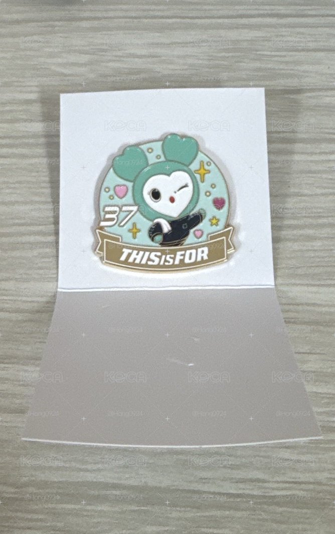 新國立 徽章