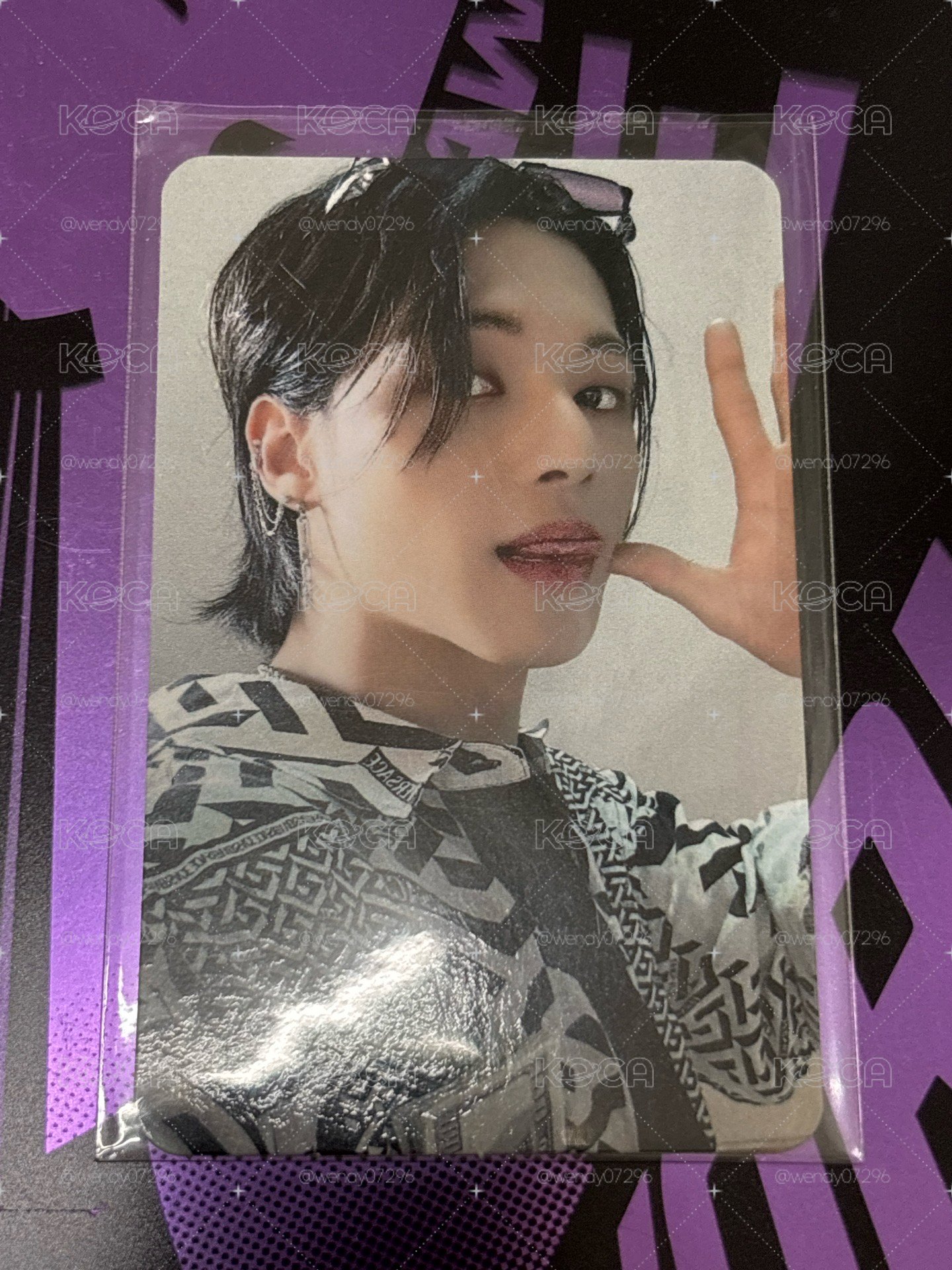 ATEEZ outlaw minirecord 特典 吐舌榮