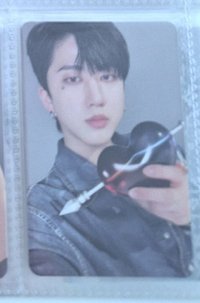 彬 拿愛心