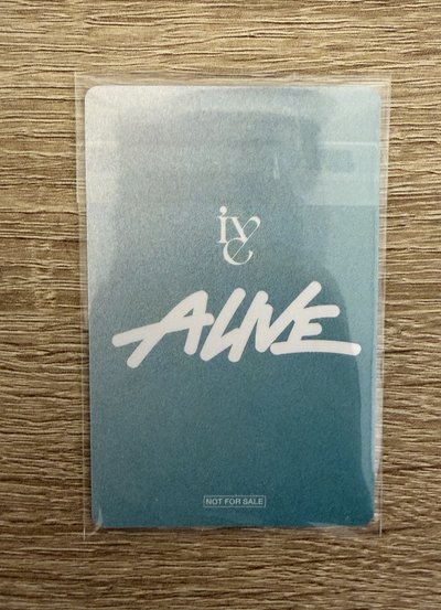 ALIVE HMV 張圓瑛特典