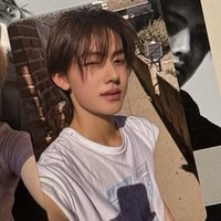 環球預售嚴