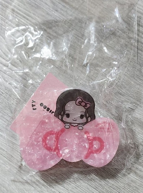 HELLOKITTY&JISOO POP-UP STORE