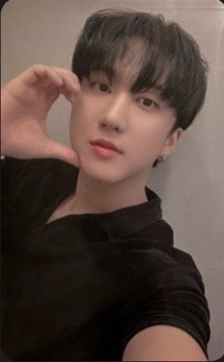 📌中背 Stray Kids 5-STAR yzy末場簽售卡 彰彬