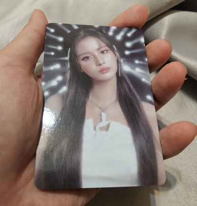 NMIXX 世巡快閃 隨機卡 薛侖娥 Sullyoon，近全新，無瑕疵